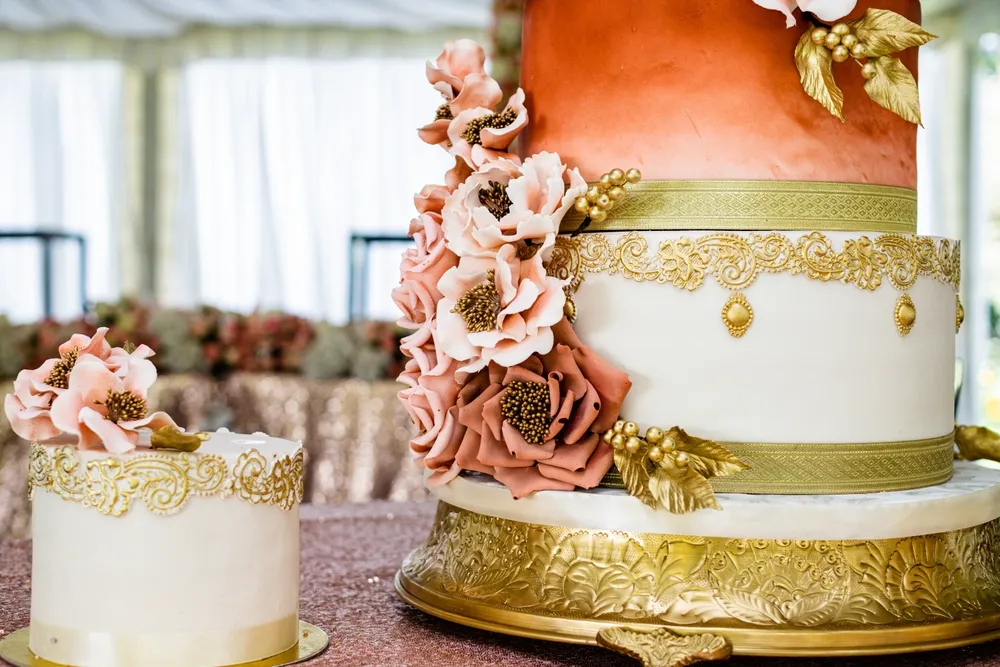 wedding cake flowers
