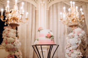 luxury wedding cake