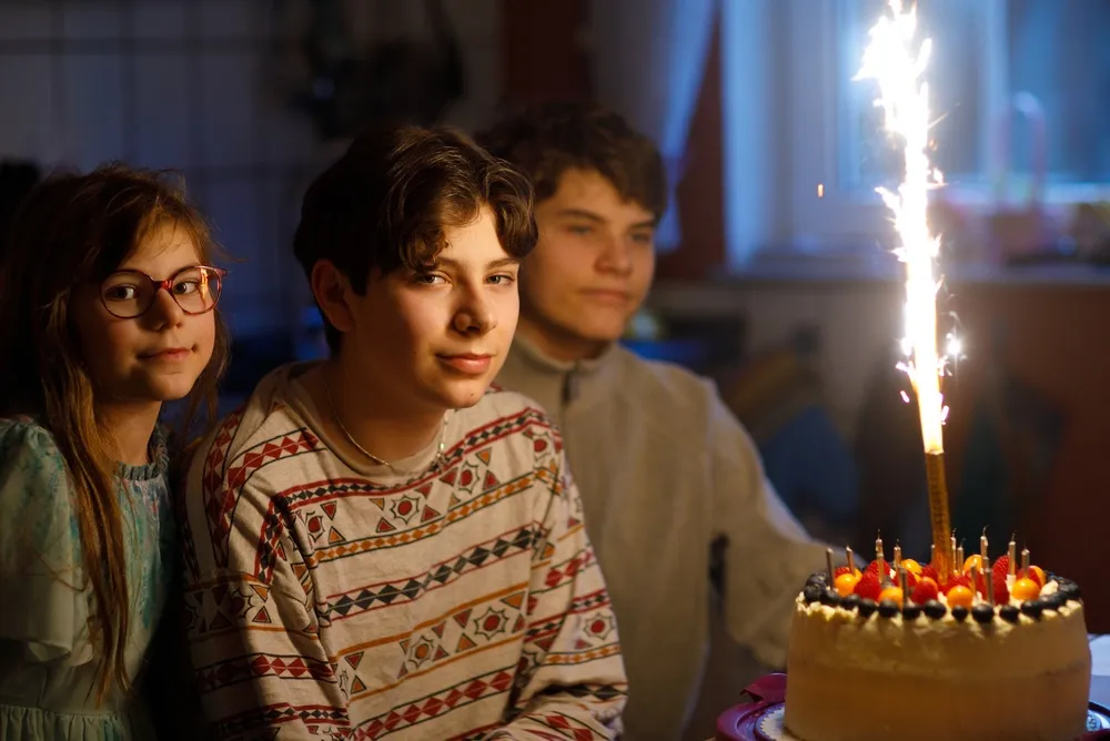 2026 birthday cake trends for teenages